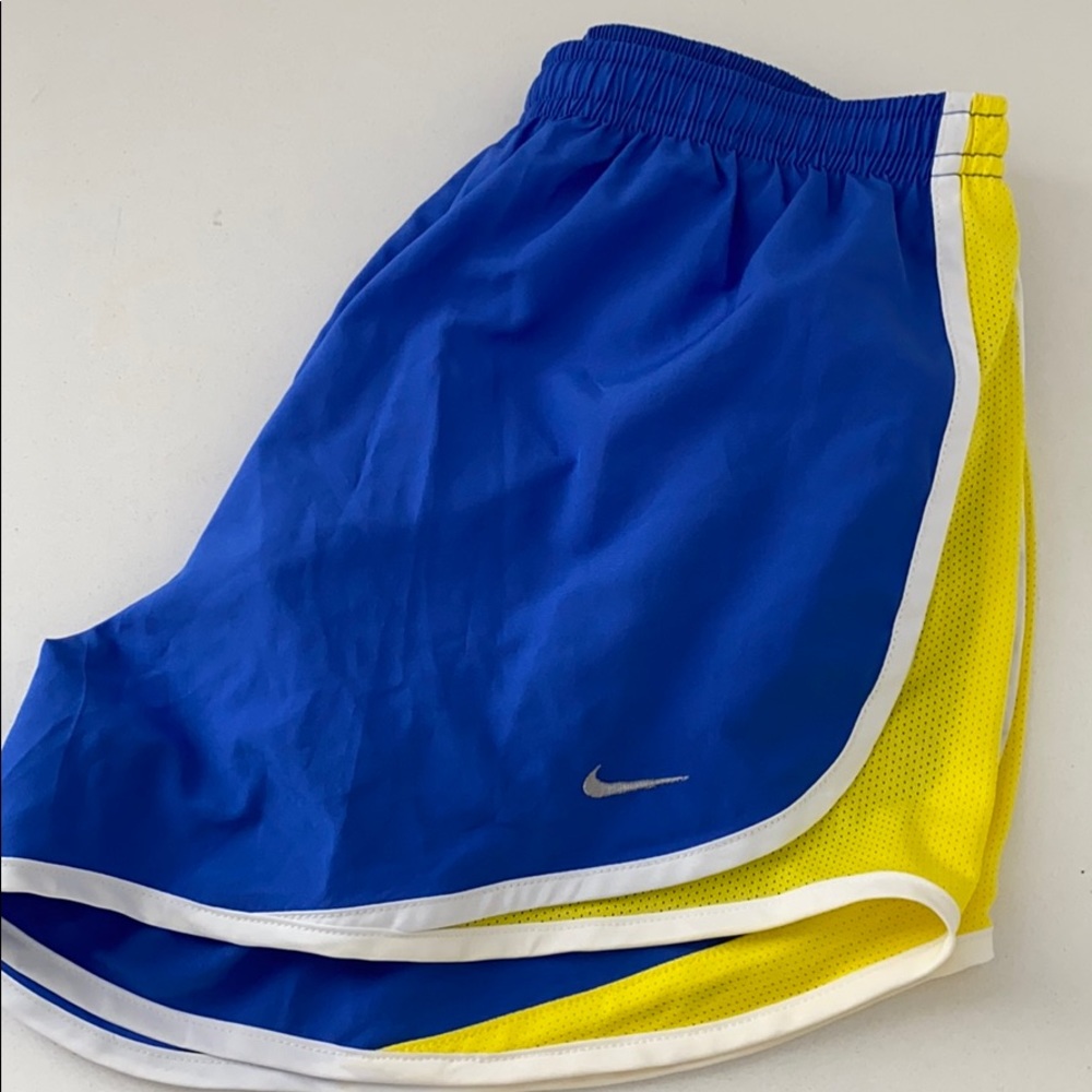 Nike Tempo Shorts - excellent condition!